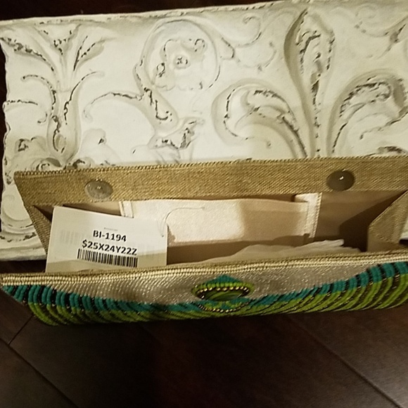 LA CHIC DESIGN'S - Picture 3 of 3